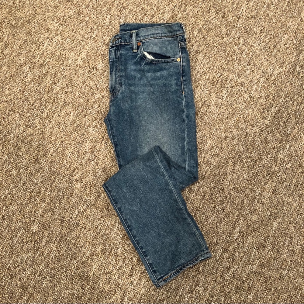 Levis Straight Cut Jeans